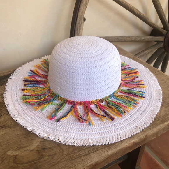 FLOPPY SUMMER White Straw HAT Colorful Boho Fringe NEW! - Picture 2 of 8